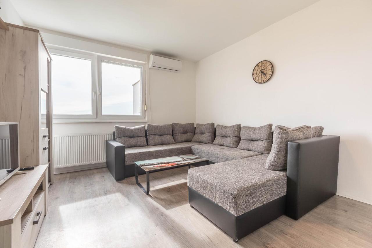 Cosy Apartment Hugo Осиек Экстерьер фото